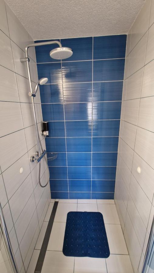 Design Apartments Red Blue Osijek Exterior foto