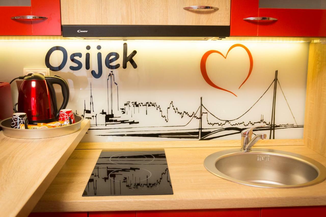 Design Apartments Red Blue Osijek Exterior foto